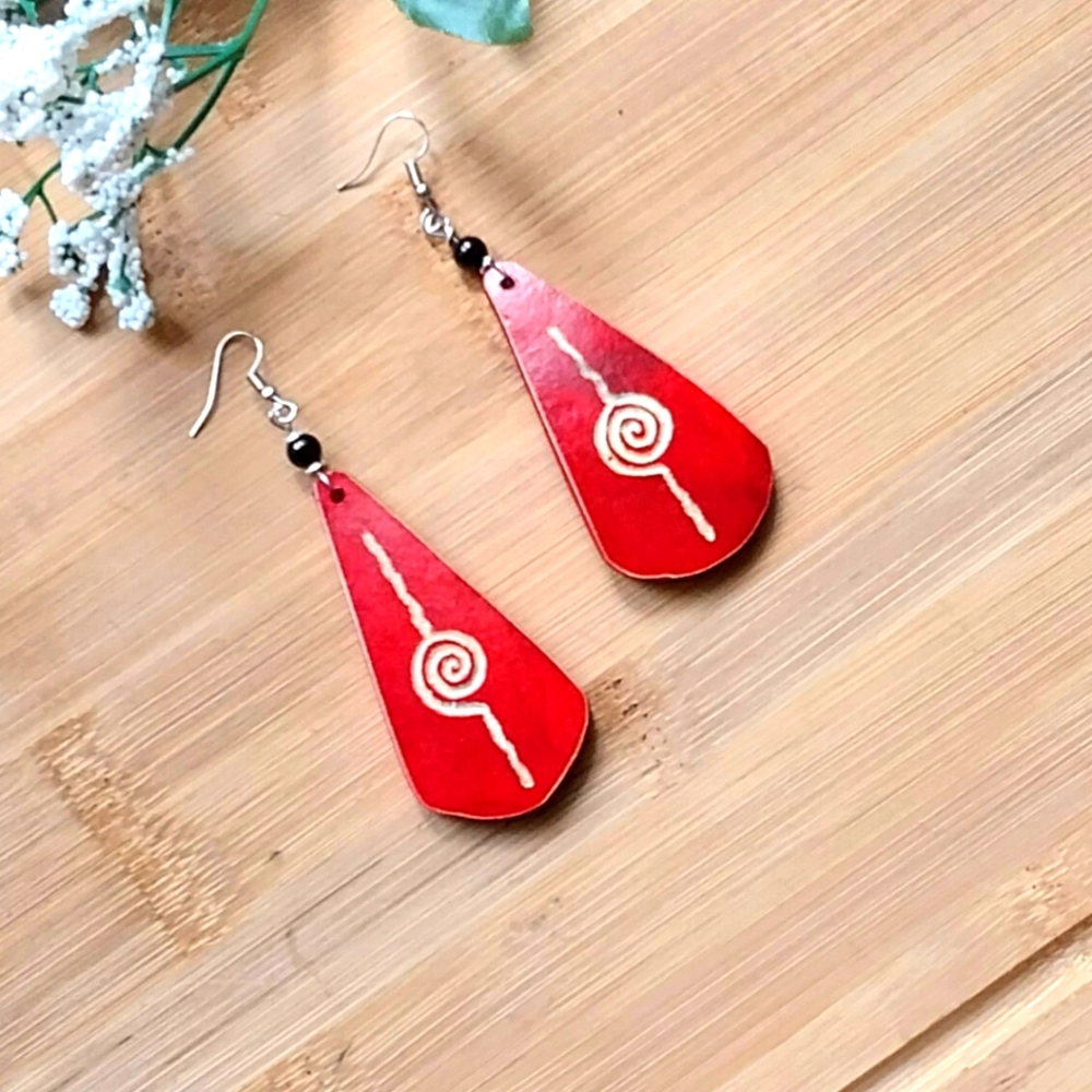 1PR Red Spiral Drop Earrings - Picture 3 of 4